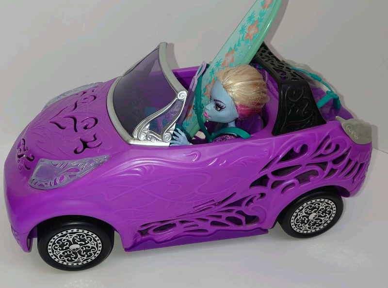 Monster High Original Scaris Convertible Car with Doll | in Dundee ...