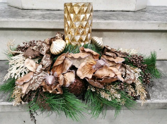 Christmas Decorations  Holiday, Event & Seasonal  Grand Bend  Kijiji