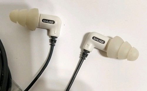 SHURE E3C Sound Isolating Audiophile EARPHONES Full Range In-Ear Earbuds