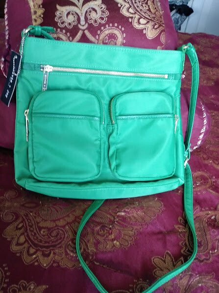 NWT Olivia + Joy Green Women's Handbag With Pockets