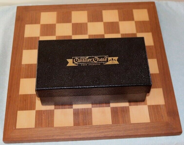 Vintage Chess Set - Cavalier Chess - Staunton Design - Wood w/ Board & Box