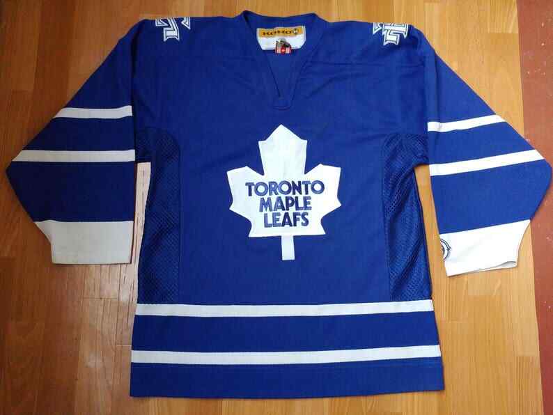 NHL Toronto Maple Leafs jersey, vintage Koho t-shirt, 90s