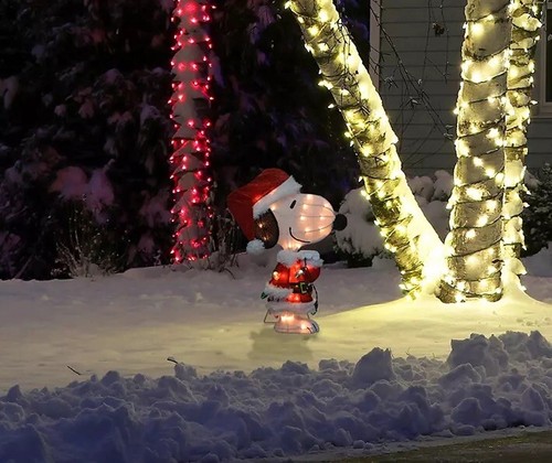 24” Peanuts Santa Snoopy with Lights Holiday Lighted LED