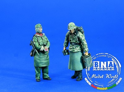 Verlinden Productions 0758 1/35 Germans Cold/Wet Dress 2 figures