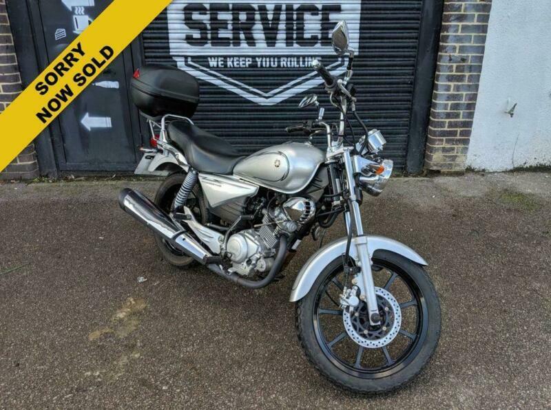2010 10 YAMAHA YBR 125 CUSTOM*** ONLY 1,467 MILES*** in Portslade