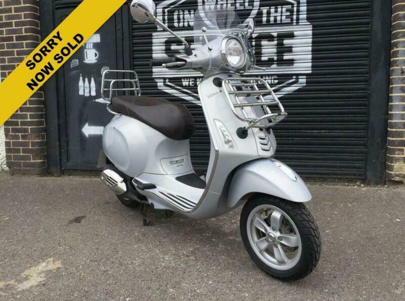 2016 PIAGGIO VESPA PRIMAVERA 125 3V TOURING GREY ***VERY LOW MILEAGE*** in Portslade, East