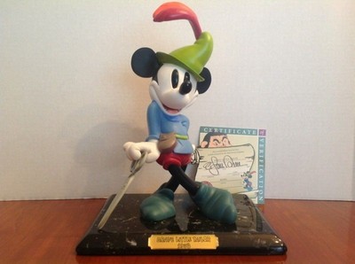 Disney Disneyana Convention Figurine - 1996 - Brave Little Tailor 1938 - Signed
