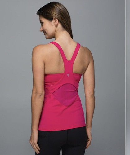 Lululemon ピンク ヨガタンクトップ サイズ6 lululemon タンクトップ サイズ6 ベビーピンク - メルカリ