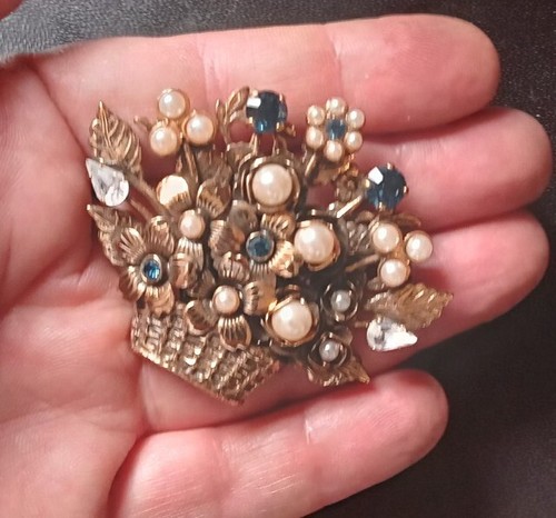 アクセサリー yae 3set vintage like brooch yae（ヤエ）の「3set vintage like brooch / ヴィンテージライク