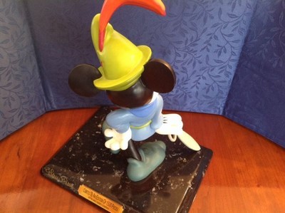 Disney Disneyana Convention Figurine - 1996 - Brave Little Tailor 1938 - Signed