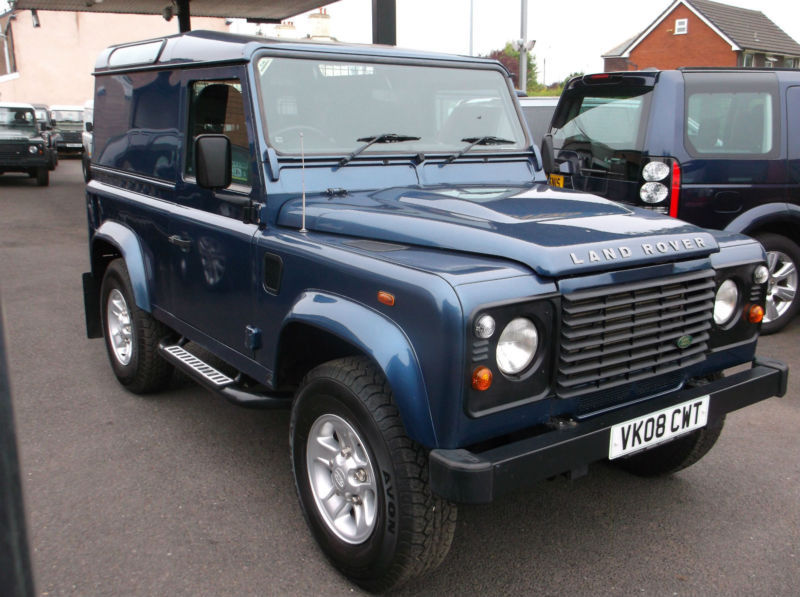 Land rover defender 2008