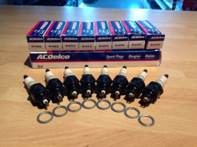 New Genuine GM ACDelco Spark Plugs R45S Set Of 8
