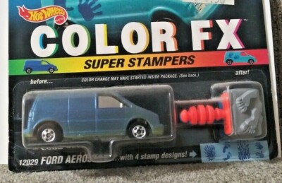 1995 Hot Wheels COLOR FX * FORD AEROSTAR * #12029 SUPER STAMPER