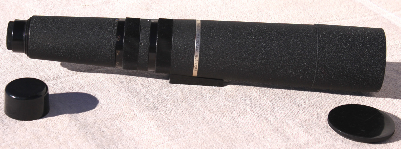 Bausch & Lomb The Discoverer 60mm 15x-60x Zoom Telescope