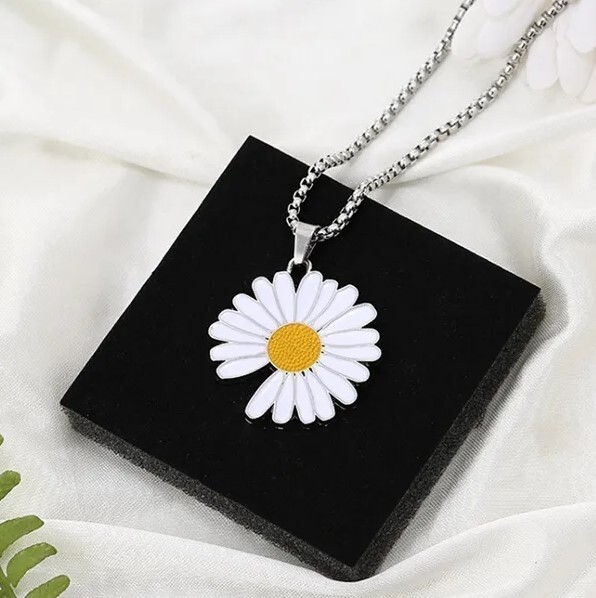 daisy♡14kgf il_fullxfull.6564694947_67e9.jpg