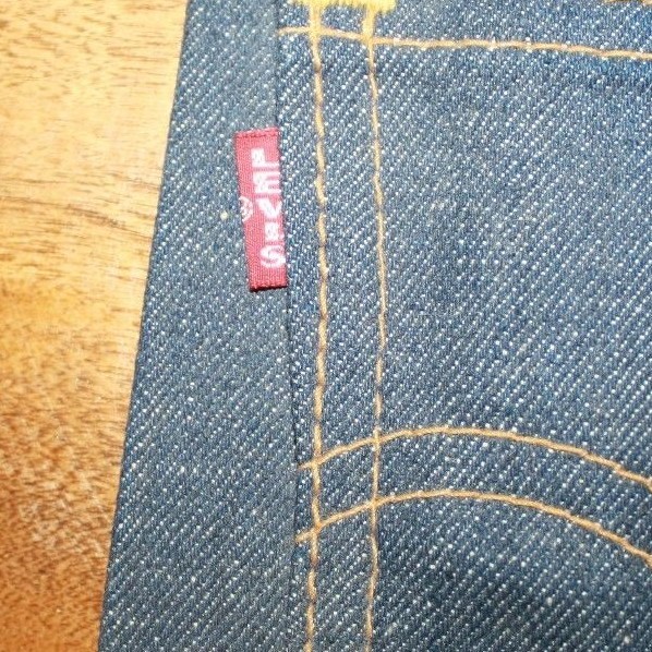 VINTAGE LEVI STRAUSS COUNTER TOP BIG E ADVERTISING PIECE FREE SHIPPING