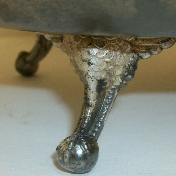 Antique Victoria Silver Plate Footed Brides Basket Floral Center Claw Ball Feet