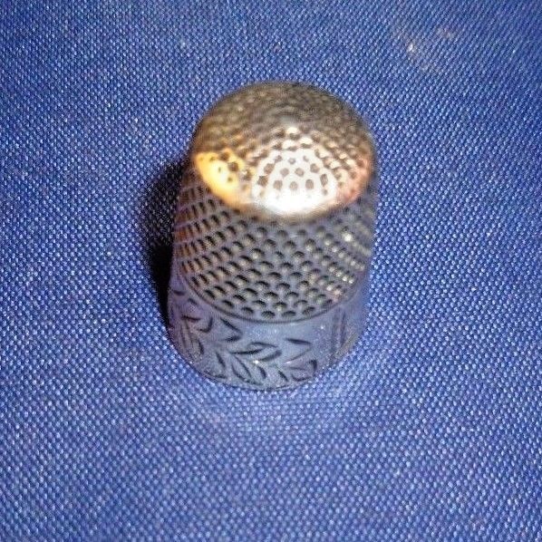 Vintage Sterling Thimble 6 Size 8 Leaf Etching