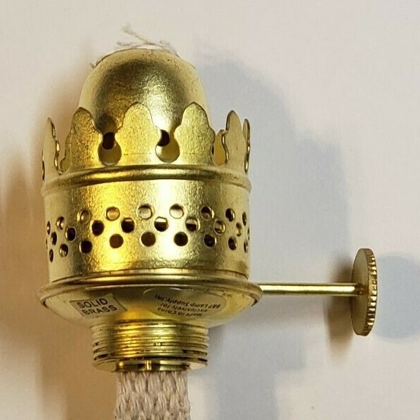 SOLID BRASS NUTMEG MINIATURE OIL LAMP BURNER WITH WICK NEW 56455J