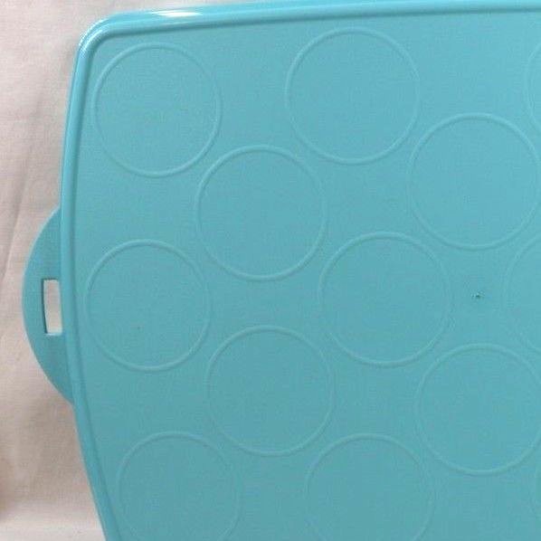 Tupperware Cake Taker Cupcake Carrier Aqua Lt Blue Rectangular Flip Base 3861A-1