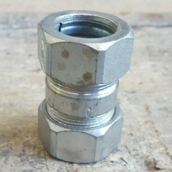 (Lot of 5) Appleton 3/4