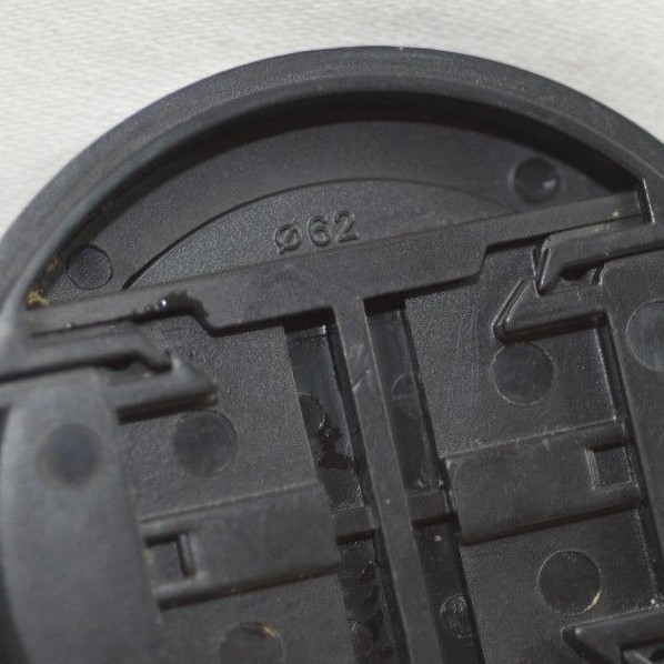 GENUINE PENTAX 62 MM PLASTIC SNAP ON FRONT LENS CAP OEM FAST-FREE SHIPPING