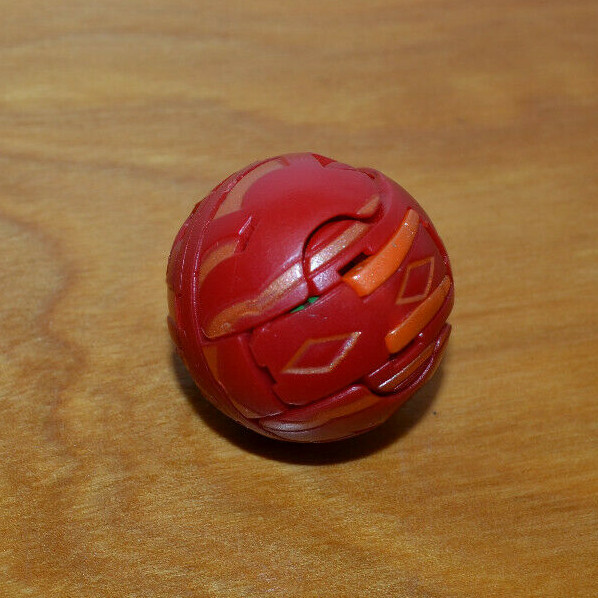 BAKUGAN BATTLE BRAWLERS PYRUS HYPER DRAGONOID ACTION FIGURE 500G SPIN MASTER