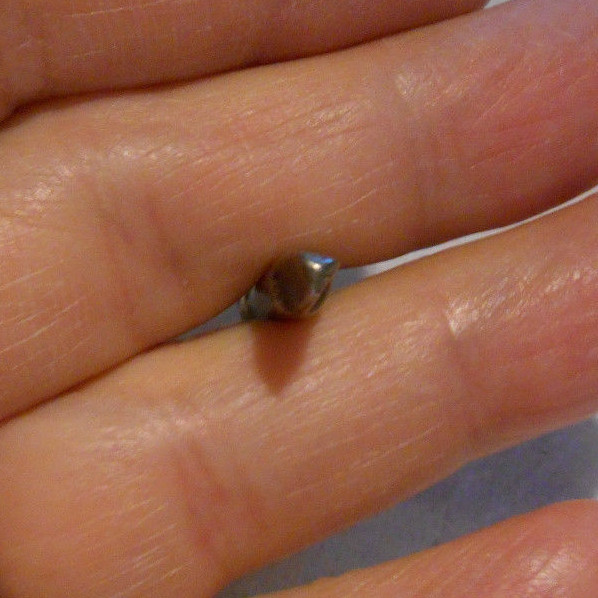 Vintage Old Antique Singer Sewing Machine Cabinet 3 Sided Triangle Ornate Key