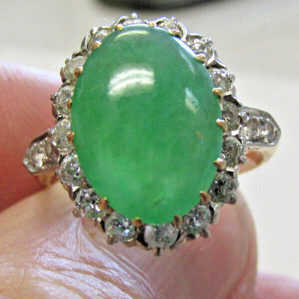 Vintage 18k Gold Green Jadeite Jade & Diamond Ring Size 7.5  Ornate  Make Offer