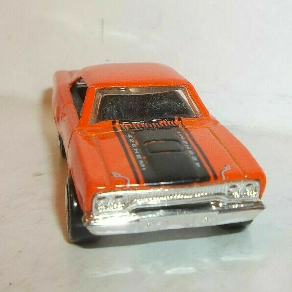ミニカー Hot Wheels FIRST EDITIONS Hemi coupe Amazon.com: Hot Wheels Purple 1970 Dodge Challenger HEMI