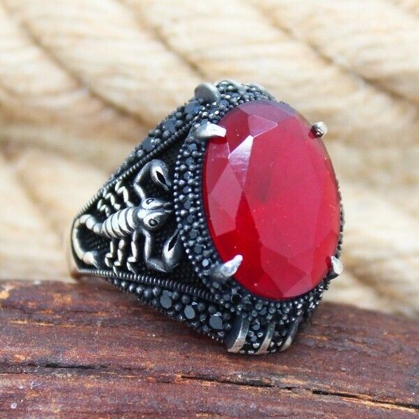 アクセサリー RED STONE SILVER925 Ring 925 Sterling Silver Ring. Perfect Work of Art. Red Garnet