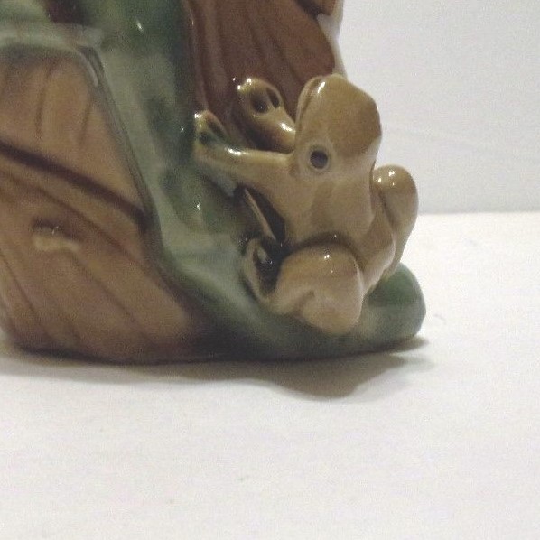 VINTAGE? MAJOLICA STYLE POTTERY VASE