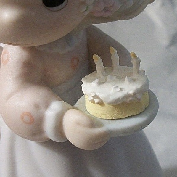 Precious Moments Blond Girl Figurine MAY YOUR BIRTHDAY BE A BLESSING w Tiny Flaw