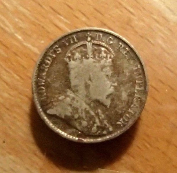 1904 CANADA 5 CENT SILVER COIN NICE CIRCULATED COIN #1