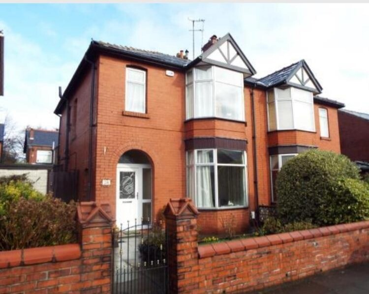 3 bedroom semi family home for rent BL3 area near royal bolton hospital