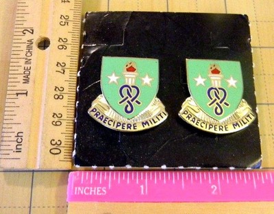 Army Soldier Support Institute Pin set Vintage DUI insignia Crest USA G23 pair