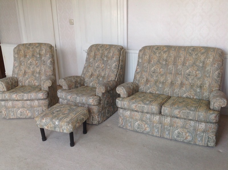 Parker knoll small three piece suite in Gloucester, Gloucestershire