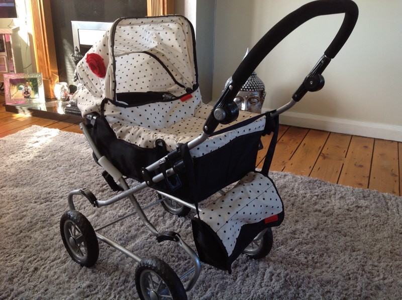 Mamas and papas dolls pram in Blyth, Northumberland Gumtree