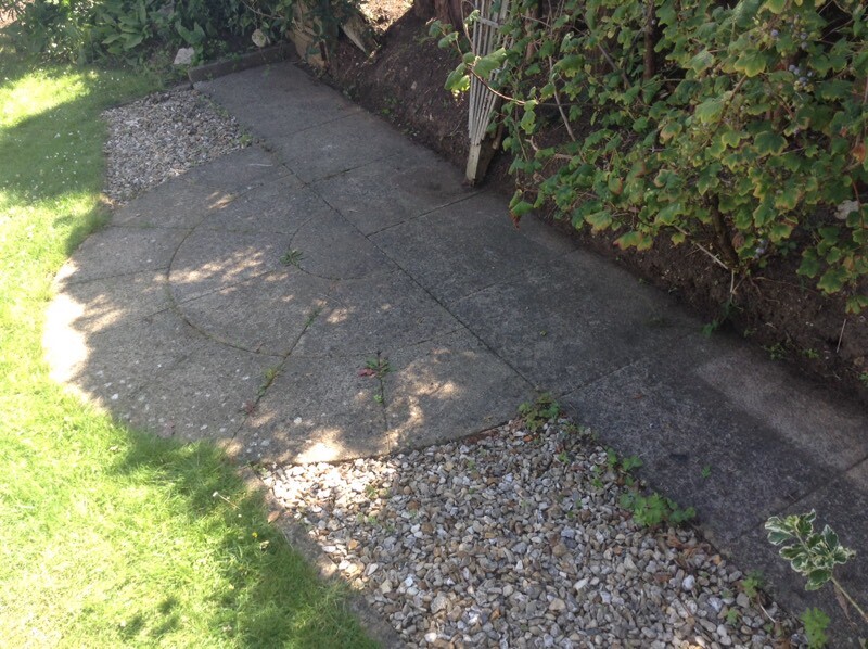 Semi circular patio / paving slabs in Cheltenham, Gloucestershire