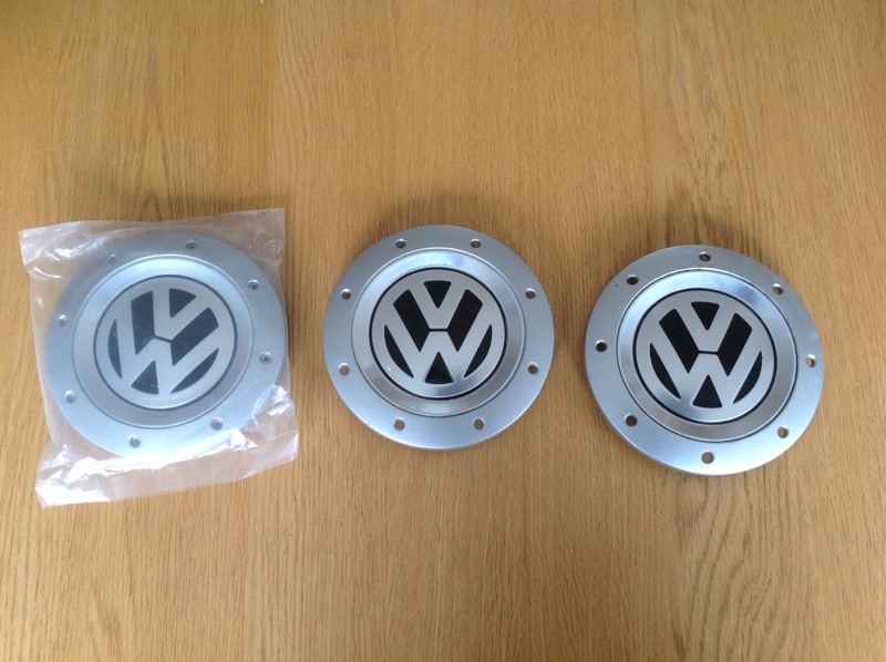 3 x VW Alloy Wheel Center Caps 1K0 601 149 1 New 2 Used VGC to Fit Golf