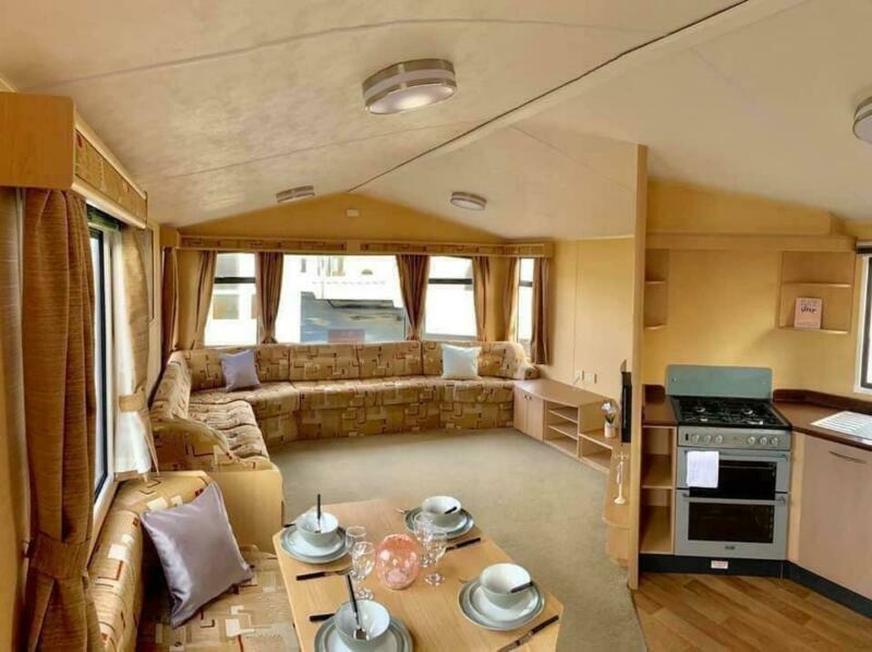 STATIC CARAVAN FOR SALE LYONS WINKUPS TOWYN OPEN CHRISTRMAS NEW YEAR in Abergele, Conwy Gumtree