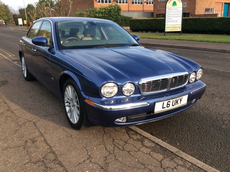 Jaguar xj executive