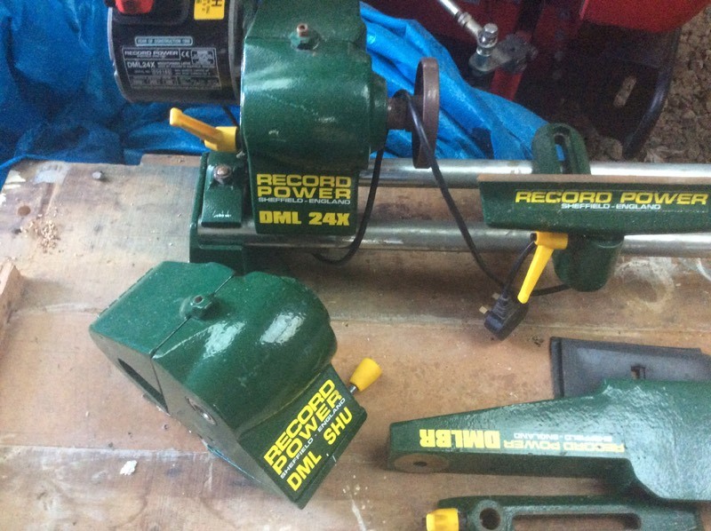 Record power Dml24x wood turning lathe with bowl turning kit and