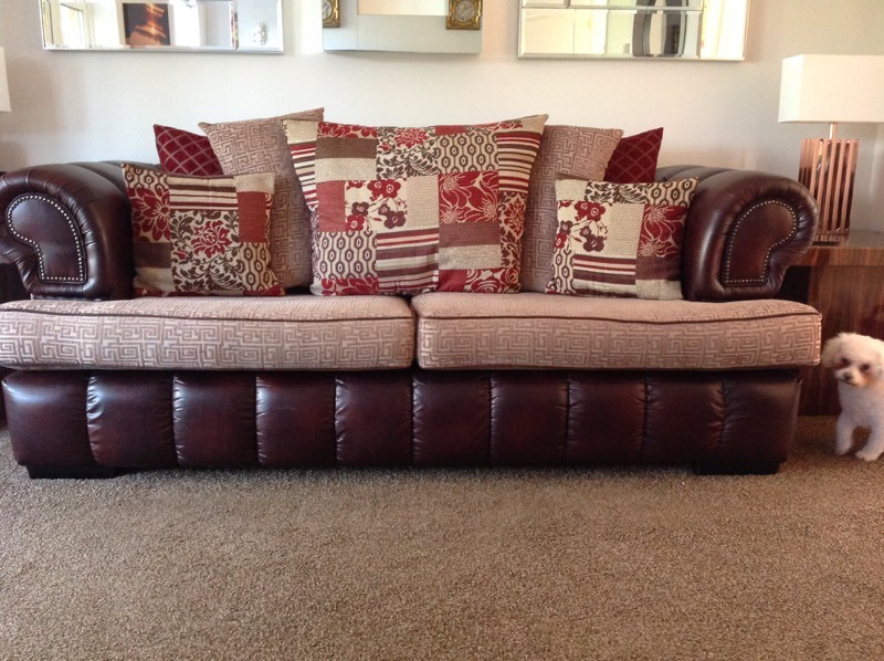 SCS THREE SEAT CHESTERFIELD FABRIC SOFA in Aylesbury, Buckinghamshire