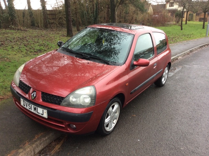 Renault clio 2001 года