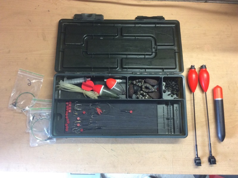 Korum fishing tackle box pike fishing accessories traces floats