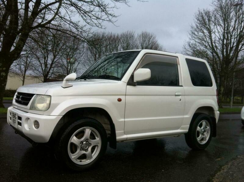 Mitsubishi pajero mini 2001