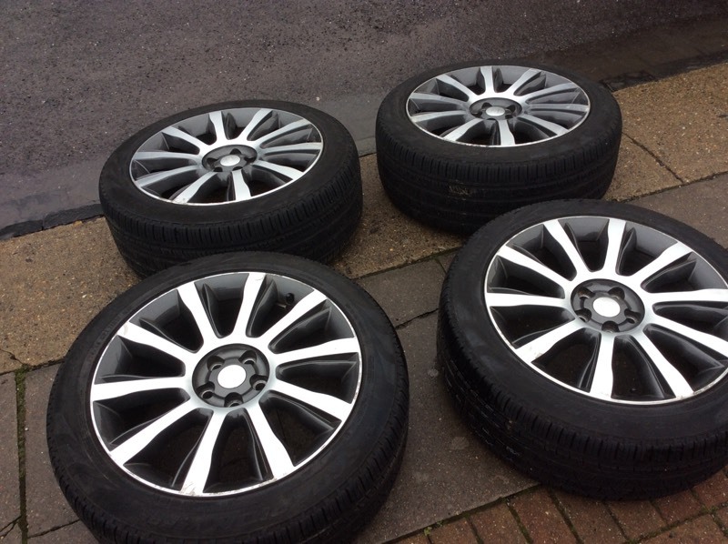 Land Rover Range Rover sport evoque 21"alloy wheels with new tyres