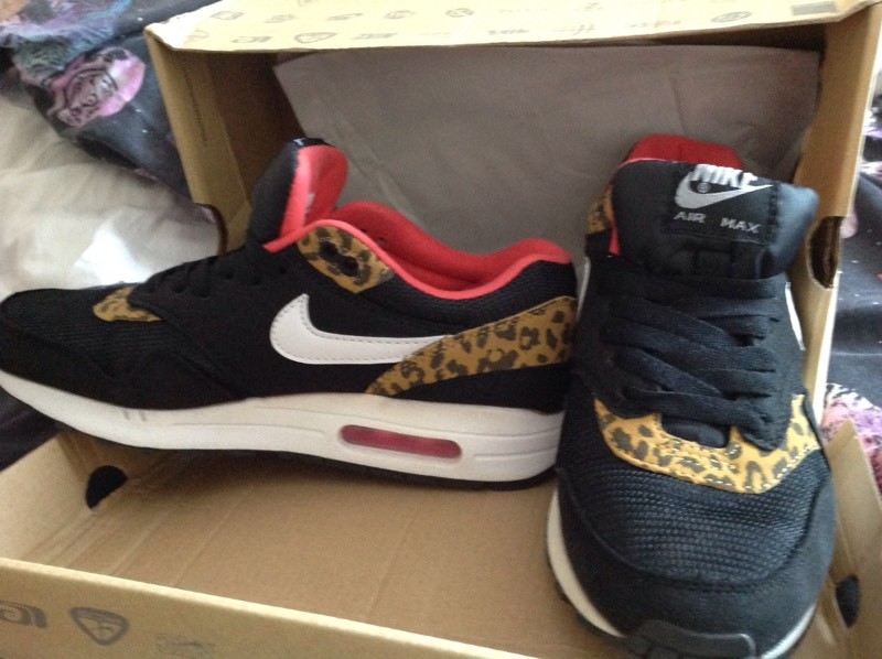 nike air max trainers size 4.5