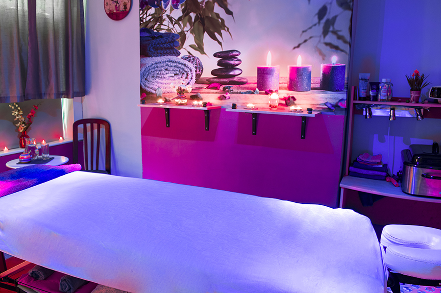 Massage In Leicester (90mins Massage £50 *** SAVE £10 ***) in
